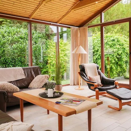 Stadtoase Garten, Wintergarten, Kamin 6 Pers