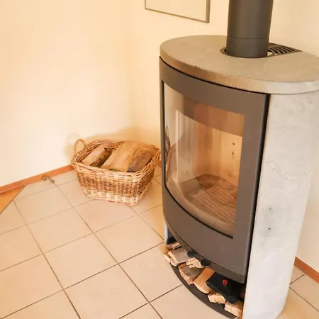 Stadtoase Garten, Wintergarten, Kamin 6 Pers